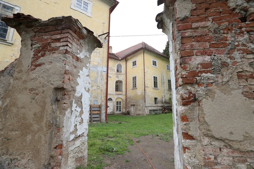 Na zámku je třeba ještě udělat hodně práce