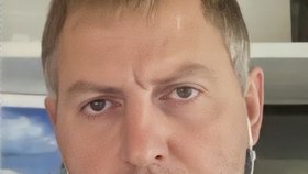Vladimir Osečkin pomáhá zběhům a získává informace z Ruska.