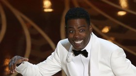 Moderátor Chris Rock změnil Oscary na kousavou rasovou kritiku.