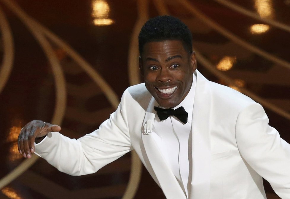 Moderátor Chris Rock změnil Oscary v roce 2016 na kousavou rasovou kritiku