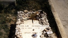 Hrob Oskara Schindlera na hoře Sion v Izraeli