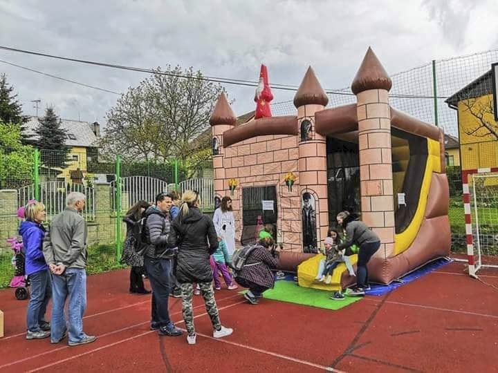 Skákací hrady jsou dnes s tematikou oblíbených filmů i pohádek.