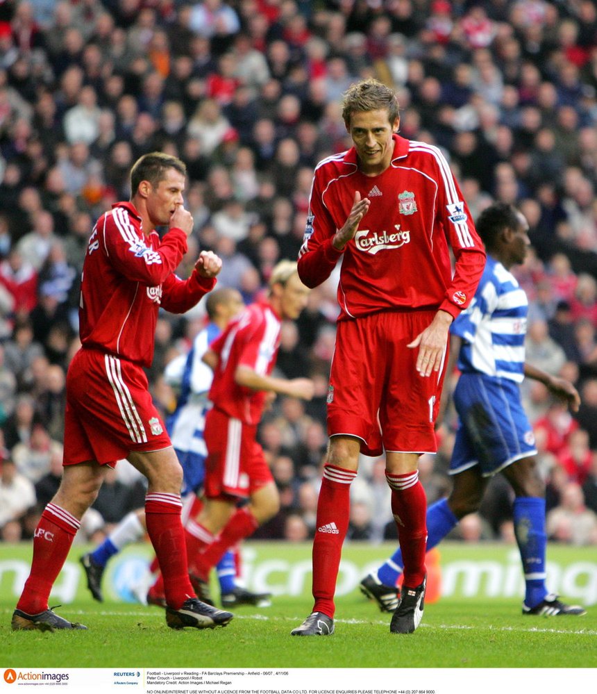 Peter Crouch: Střelec Tottenhamu góly rád slaví \&#34;robotím tancem\&#34;, který vyniká na jeho vytáhlé postavě (na youtube zadejte Crouch do robot).