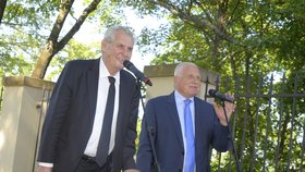 Miloš Zeman na oslavě narozenin Václava Klause