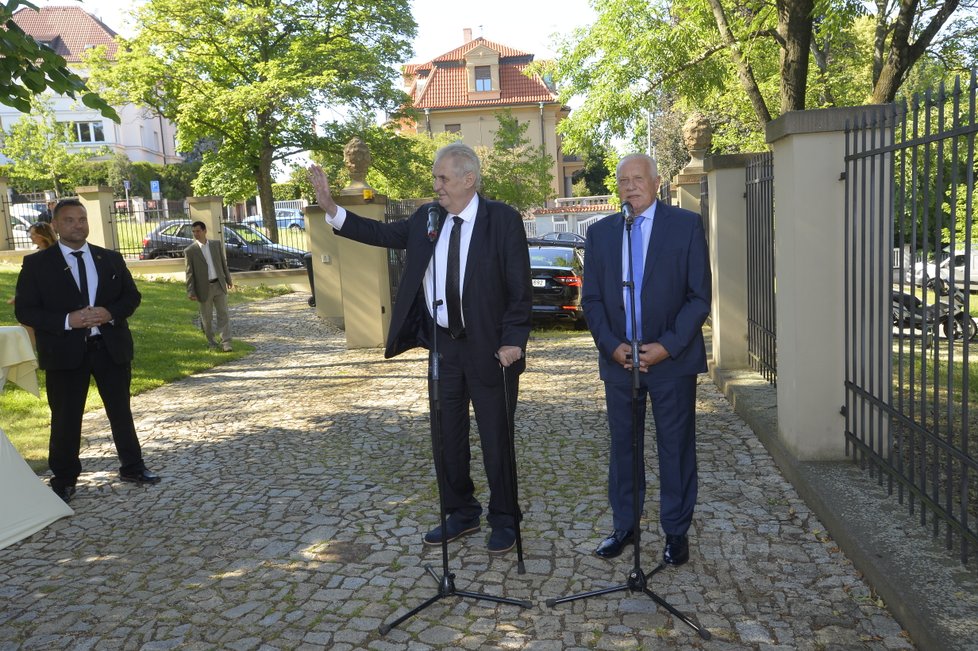 Miloš Zeman na oslavě narozenin Václava Klause