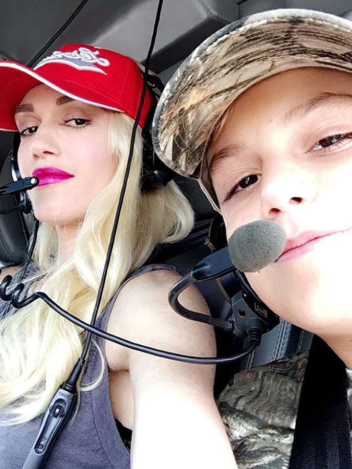 Gwen Stefani darovala svému desetiletému synovi let helikoptérou