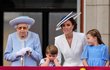 Oslavy královského jubilea: Princ Louis si zakrýval uši a Kate se zlobila