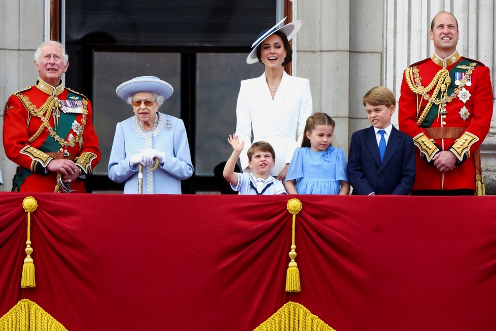 Oslavy královského jubilea: Rodina na balkoně