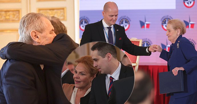 Oslavy 20 let ČR v NATO na Hradě: Zeman s Kiskou (vlevo) i Madeleine Albrigtová