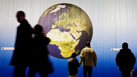V prosinci zasednou v Paříži delegáti 190 zemí světa, aby mluvili o omezování emisí. Teplota planety nesmí podle vědců vzrůst o více než dva stupně Celsia. (ilustrační foto)