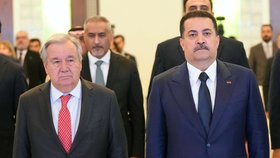 Generální tajemník OSN António Guterres hovoří během akce u příležitosti ukončení politické mise OSN v Bagdádu v Iráku. (13.12.2025)
