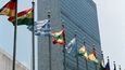 OSN letos v létě varovala, že Kim Čong-un využívá velvyslanectví a zahraniční delegace k nezákonným aktivitám. Na snímku budova OSN v New Yorku.