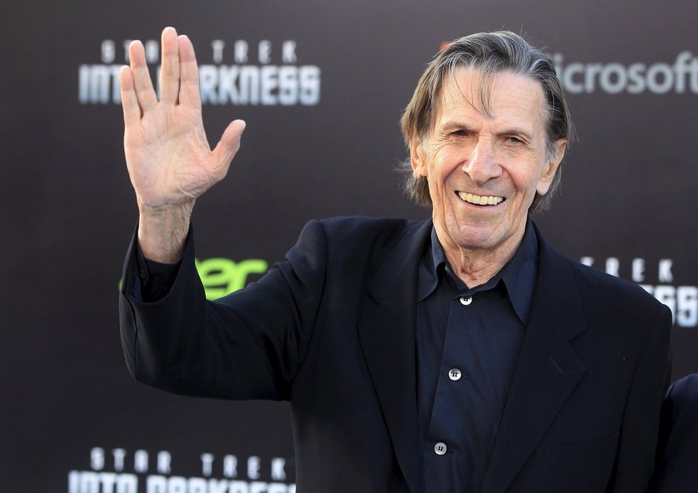 Leonard Nimoy (†83), *26. března 1931 - †27. února 2015, spock ze Star Treku, chronická plicní nemoc