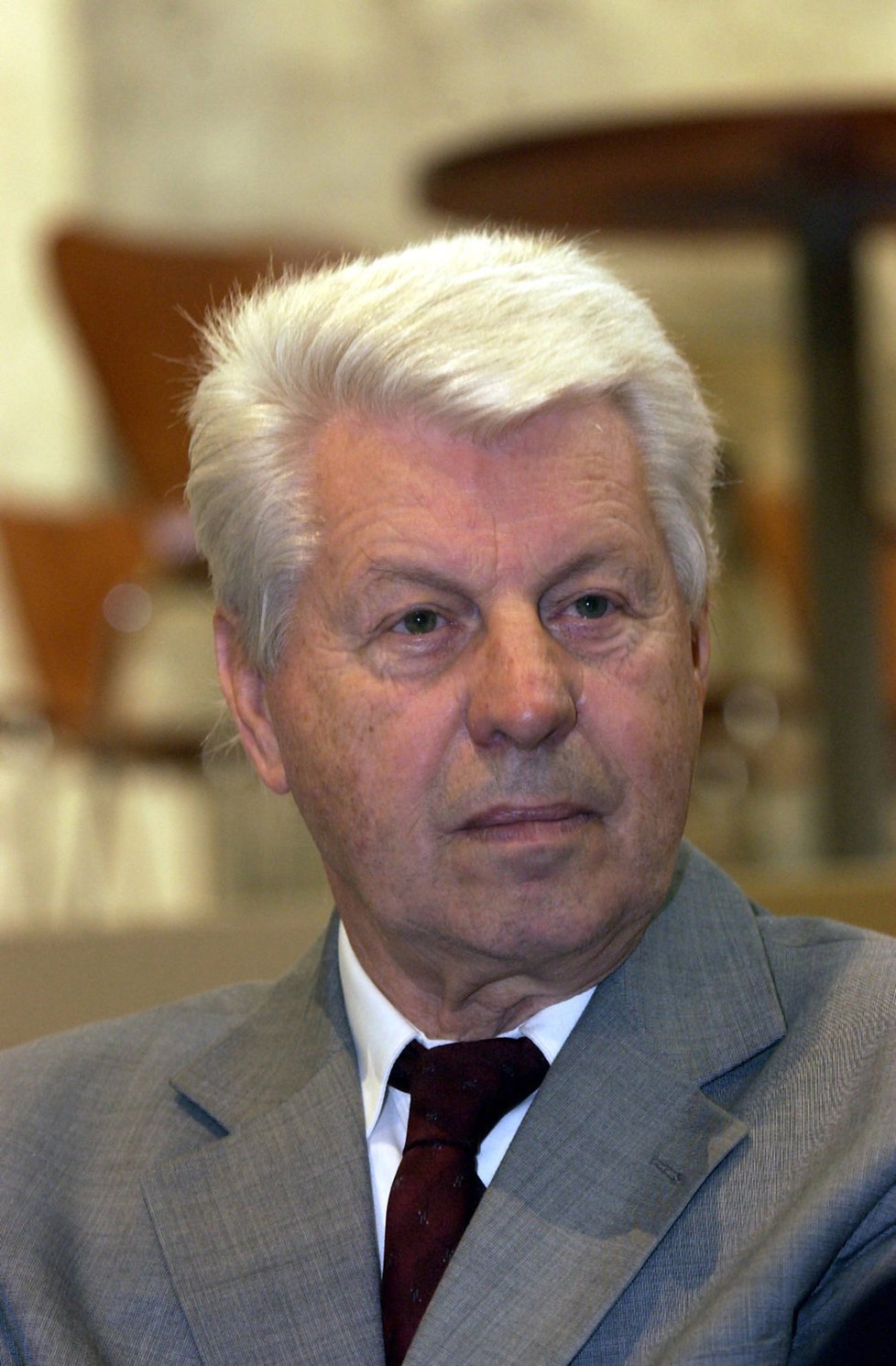 Petr Vopěnka (†79),  *16. května 1935 -  †20. března 2015, exministr školství, zemřel stářím