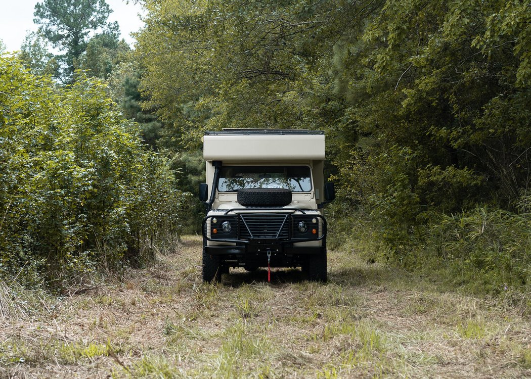 Osprey Custom Cars Defender 130 Overland Camper