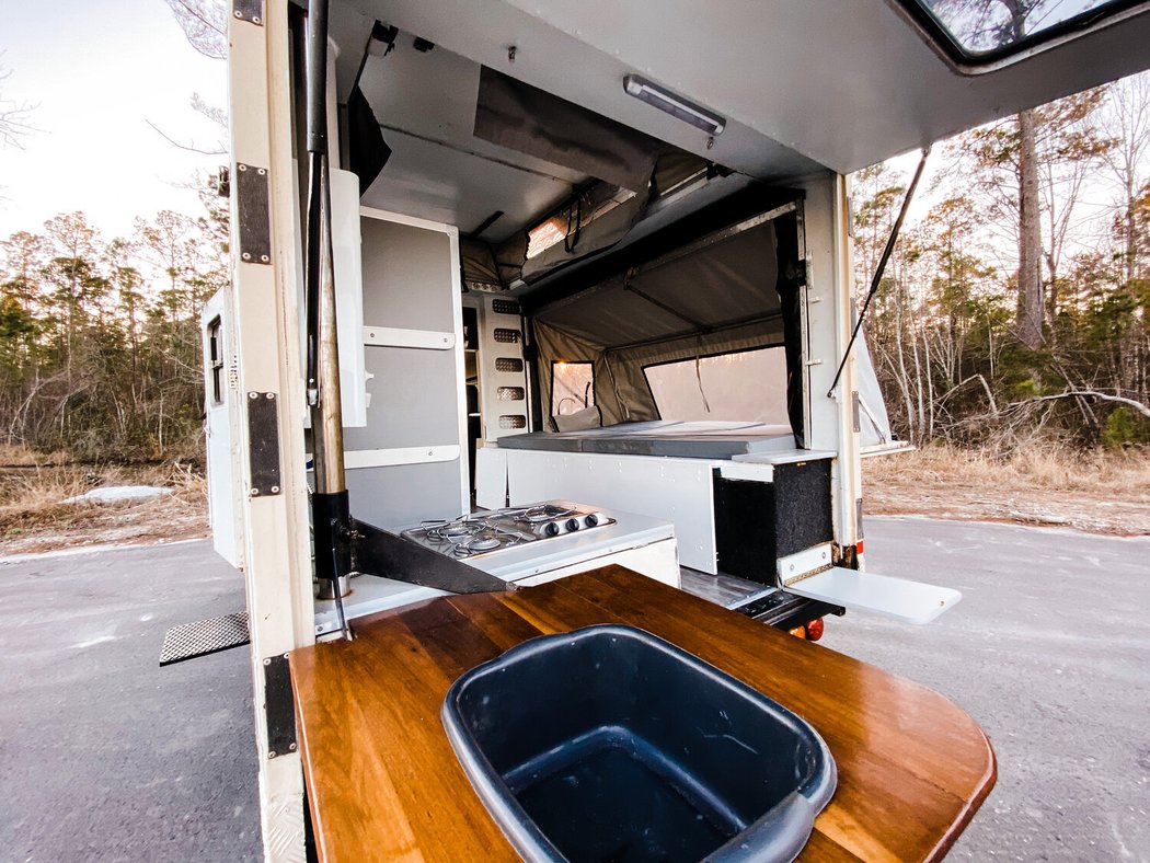 Osprey Custom Cars Defender 130 Overland Camper