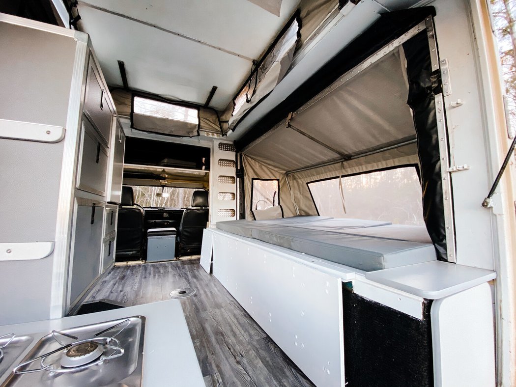 Osprey Custom Cars Defender 130 Overland Camper