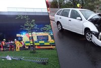 Šílená nehoda v Ostravě: Vozidlo po srážce vyletělo z mostu