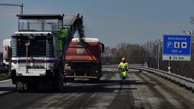 Na okraji Ostravy začala rekonstrukce části zvlněného úseku dálnice D1 (dříve D47), na nichž se objevily problémy hned po jejich dokončení před více než deseti lety.