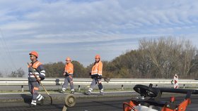 Ředitelství silnic a dálnic (ŘSD) zahájilo provizorní opravu prvního úseku dálnice D1 mezi Ostravou a polskými hranicemi.