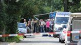 Krvavá exekuce v Ostravě: Policie zastřelila bývalého policistu, který pálil na exekutory