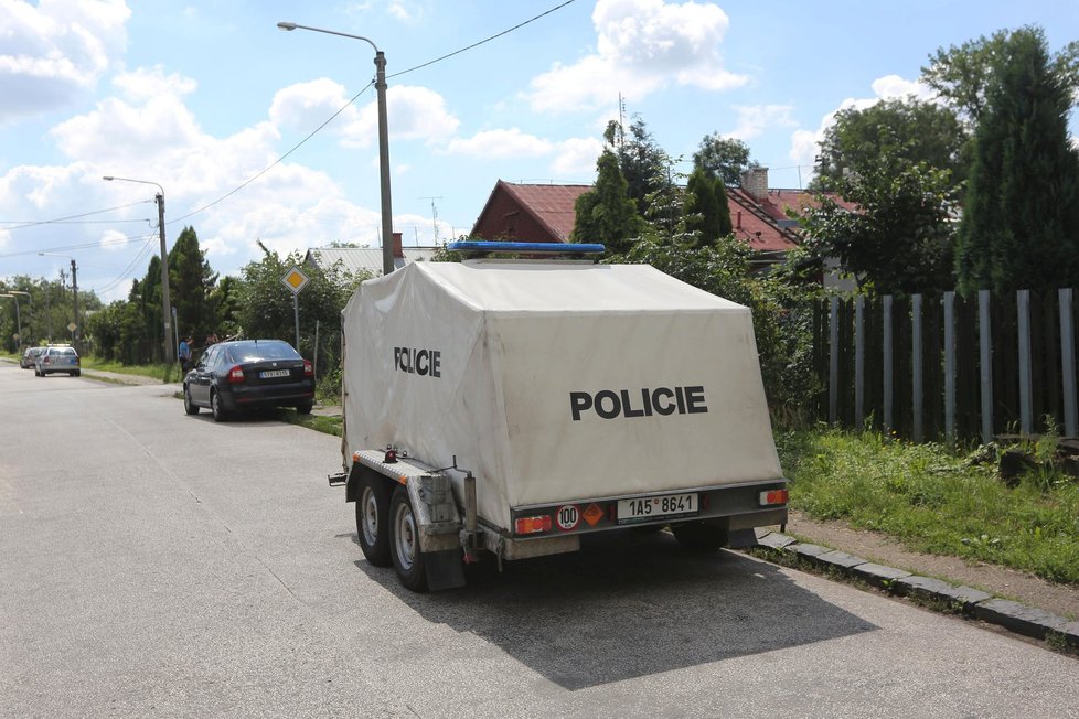 Policisté vyšetřují střelbu na exekutory v Ostravě.