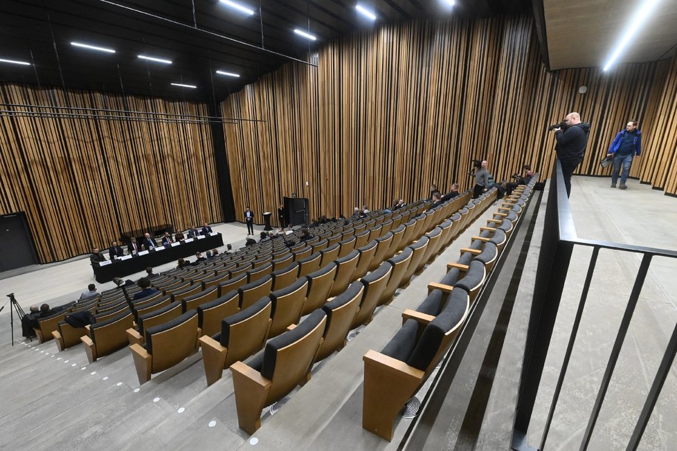V Ostravě otevřeli moderní kampus za miliardu. Součástí je koncertní sál s nejlepší akustikou v Česku nebo běžecký ovál na střeše.