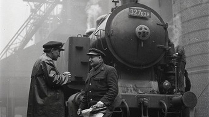 Parní lokomotivy se v areálu huti využívaly pro dopravu hutního materiálu až do roku 1971, přestože výroba parních lokomotiv byla v Československu zastavena už v roce 1958. V roce 1971 začalo&nbsp;v&nbsp;ostravské&nbsp;huti období motorové trakce a postupně byly všechny parní lokomotivy nahrazeny více než šedesáti lokomotivami s&nbsp;dieselovým motorem.