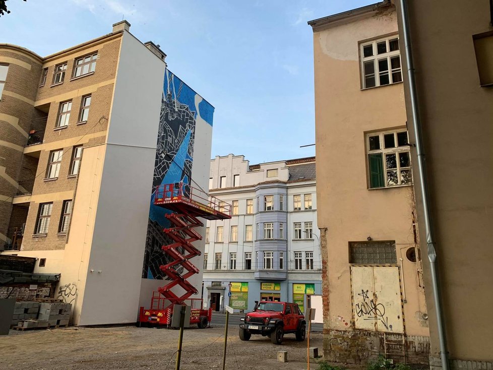 Takto malba mural artu v Ostravě vznikala