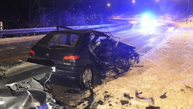 Kvůli námraze na silnici se v Ostravě vybouralo 20 aut