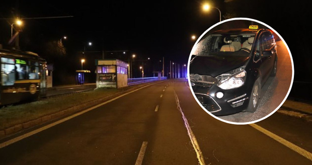 Taxík v Ostravě po nárazu odmrštil chodce mimo silnici, mladík (†21) na místě zemřel