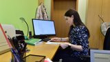 Ukrajinští zdravotníci už pracují v Česku: Zatím jako stážisté a pomocný personál