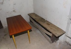 Ve sklepě domu v Ostravě-Zábřehu byl muž mučen.