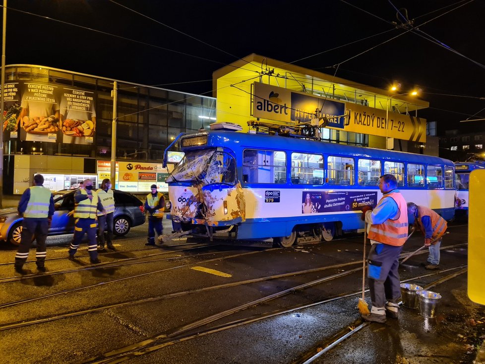 V Ostravě se srazily dvě tramvaje.