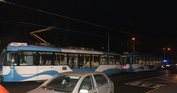 V Ostravě se srazily dvě tramvaje. Policie hledá svědky i zraněné.