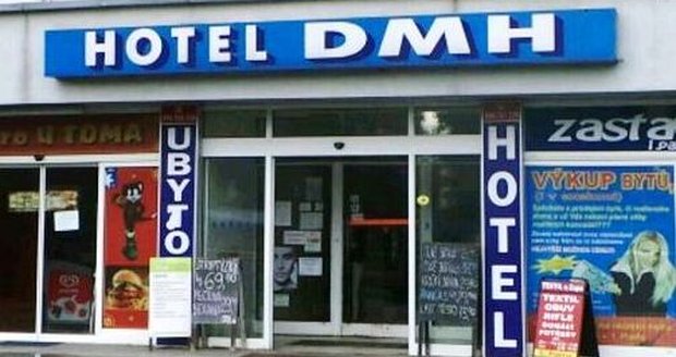 K vraždě ženy (†38) došlo na Ubytovně mladých hutníků v Ostravě. K vraždě ženy (†38) došlo na Ubytovně mladých hutníků v Ostravě.