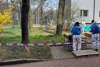 Výbuch sovětské pumy v Ostravě: Jeden mrtvý! Dělník narazil na "trubku", chtěl ji rozřezat, bouchlo to