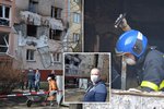 V Provaznické ulici v Ostravě došlo k výbuchu, při kterém se zranilo pět lidí lehce a jeden muž (37) je v kritickém stavu v nemocnici. Právě v jeho bytě, kde lidé spekulují, že vařil pervitin, došlo k detonaci.