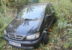 Zloděj (57) ukradl v Ostavě auto, pak se šel udat.
