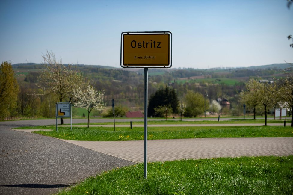 Městečko Ostritz normálně není nijak výrazné. V době konání neonacistického festivalu je ale plné policistů.