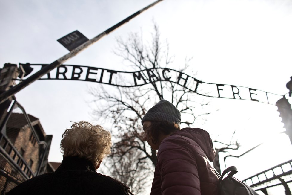 Připomínka 75. výročí osvobození koncentračního tábora v Osvětimi (27. 1. 2020)