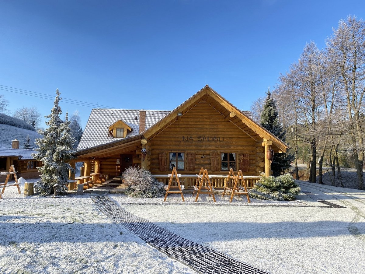 Restaurace Na Srubu v Osvětimanech před požárem.