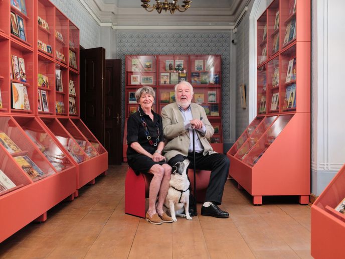 Velkou pomocnicí v nakladatelství Bohem Press byla Otakaru Božejovskému jeho manželka Susanne Zeller. Firmu s ním vedla po smrti spoluzakladatele značky Štěpána Zavřela. Velkou pomocnicí v nakladatelství Bohem Press byla Otakaru Božejovskému jeho manželka Susanne Zeller. Firmu s ním vedla po smrti spoluzakladatele značky Štěpána Zavřela.