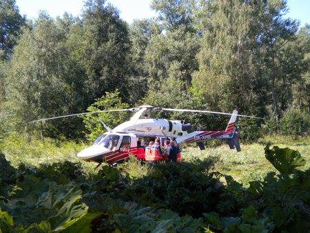 Na místě zasahoval vrtulník - desetiletou dívku odvezl do nemocnice