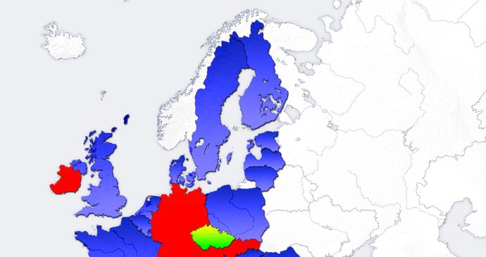 Modře zbarvené země otcovskou dovolenou znají. Červené nikoliv.