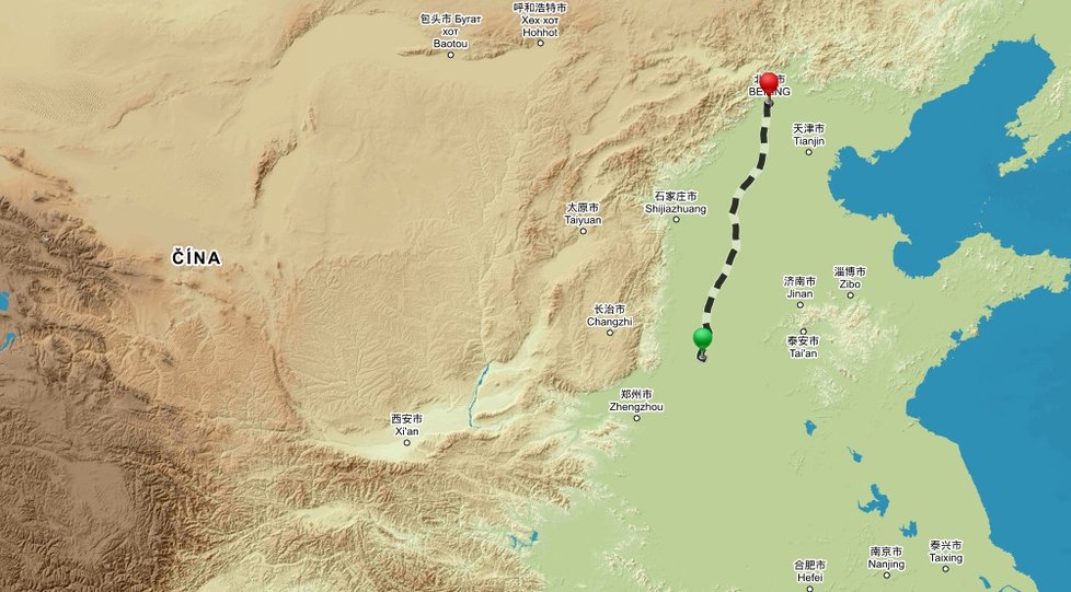 Otec se synem cestou do Pekingu urazili na bruslích přes 540 kilometrů.