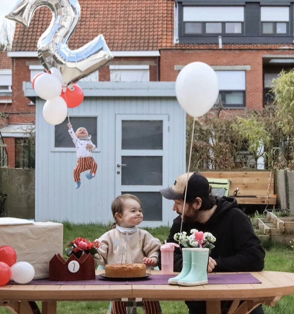 Sestřičku Aster málem odnesl balon!