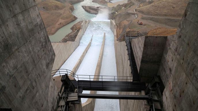Otevírání nové přehrady Salma v západním Afghánistánu