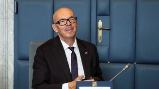 To není neobratnost, to je záměr! Ministr kultury Klempíř zkouší, co všechno vydržíme To není neobratnost, to je záměr! Ministr kultury Klempíř zkouší, co všechno vydržíme