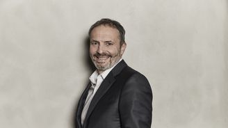 Z vlivného člena dozorčí rady stratégem PPF. Kellnerová chystá svatbu s partnerem a spoluinvestorem Z vlivného člena dozorčí rady stratégem PPF. Kellnerová chystá svatbu s partnerem a spoluinvestorem